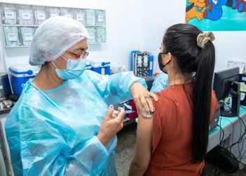 Prefeitura de Manaus reforça importância da vacinação contra o HPV para prevenção do câncer